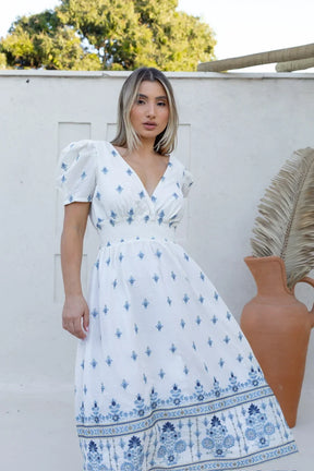 Vestido Agatha Bordado Branco com azul