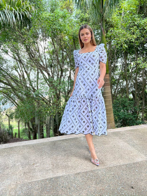 Vestido Midi Graça de Laise Bicolor Branco com Preto