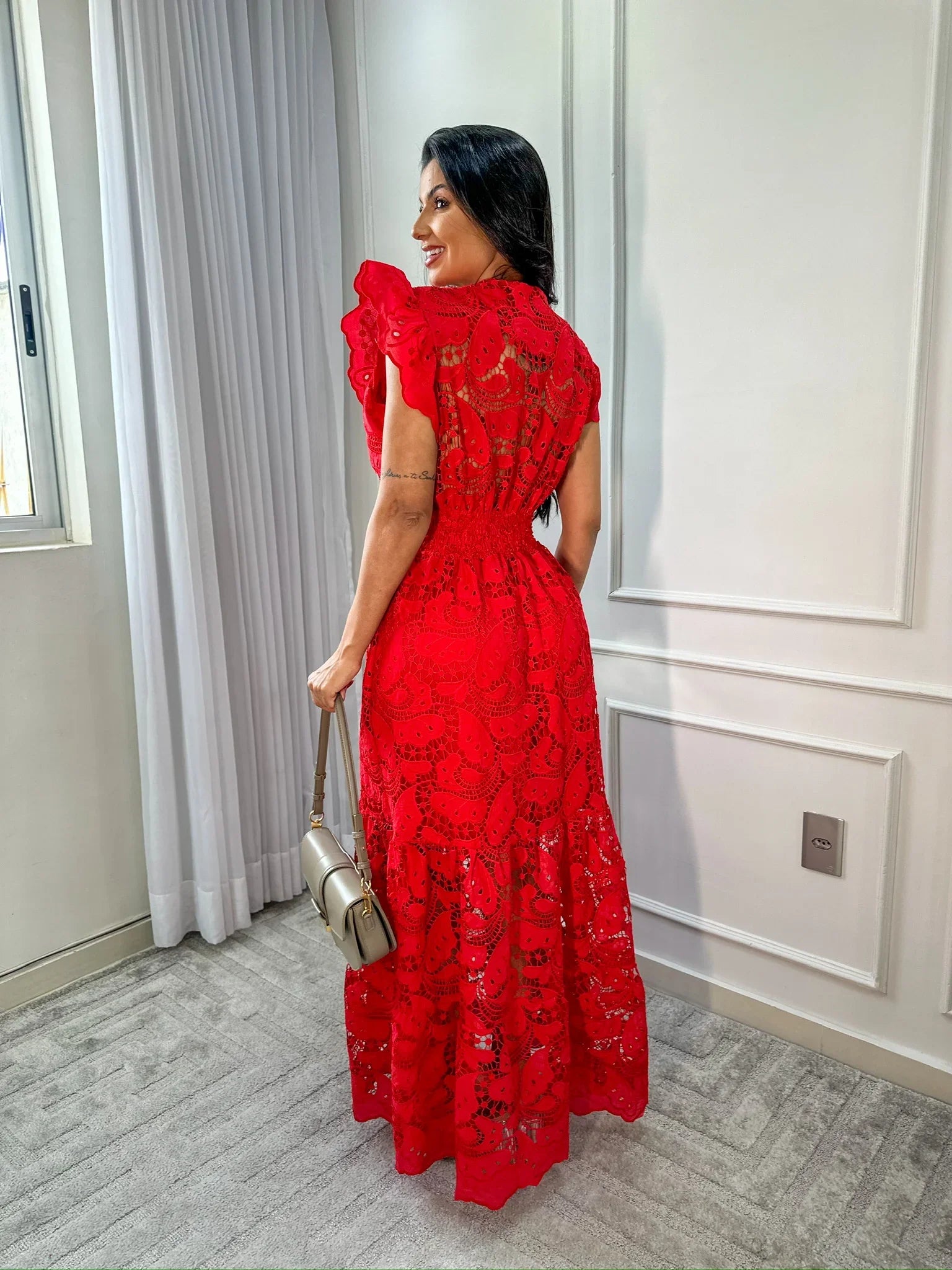 Vestido Gloria Longo de Renda Vermelho