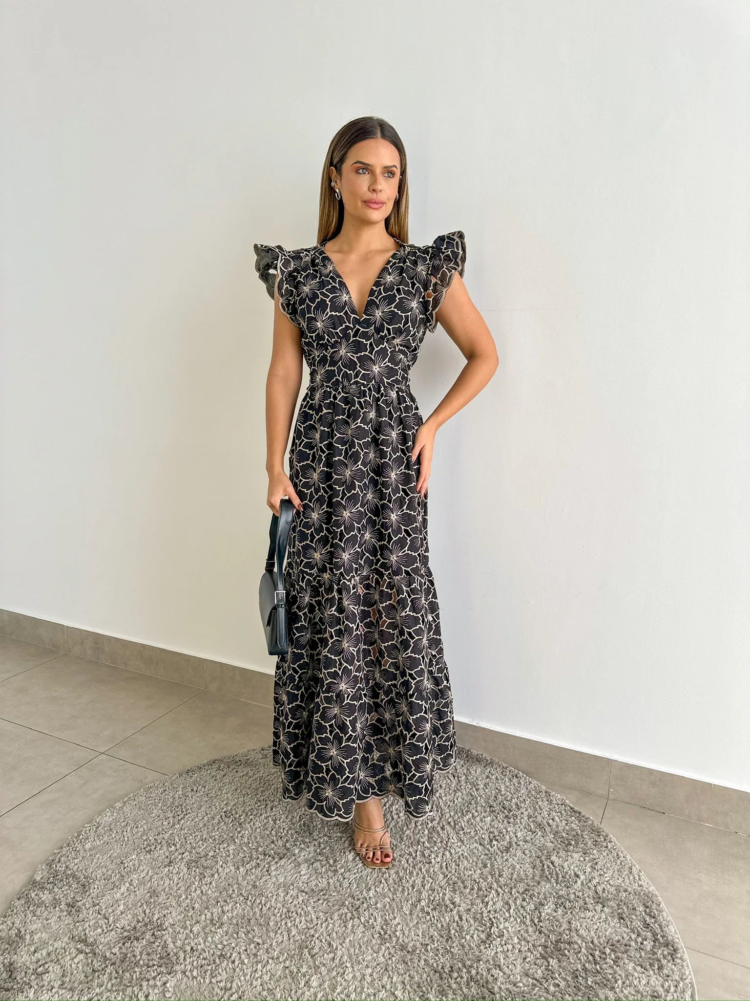 Vestido Glória Longo de Renda Bicolor Preta com Bege