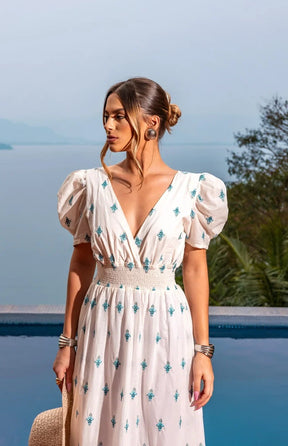 Vestido Agatha Bordado Branco com azul