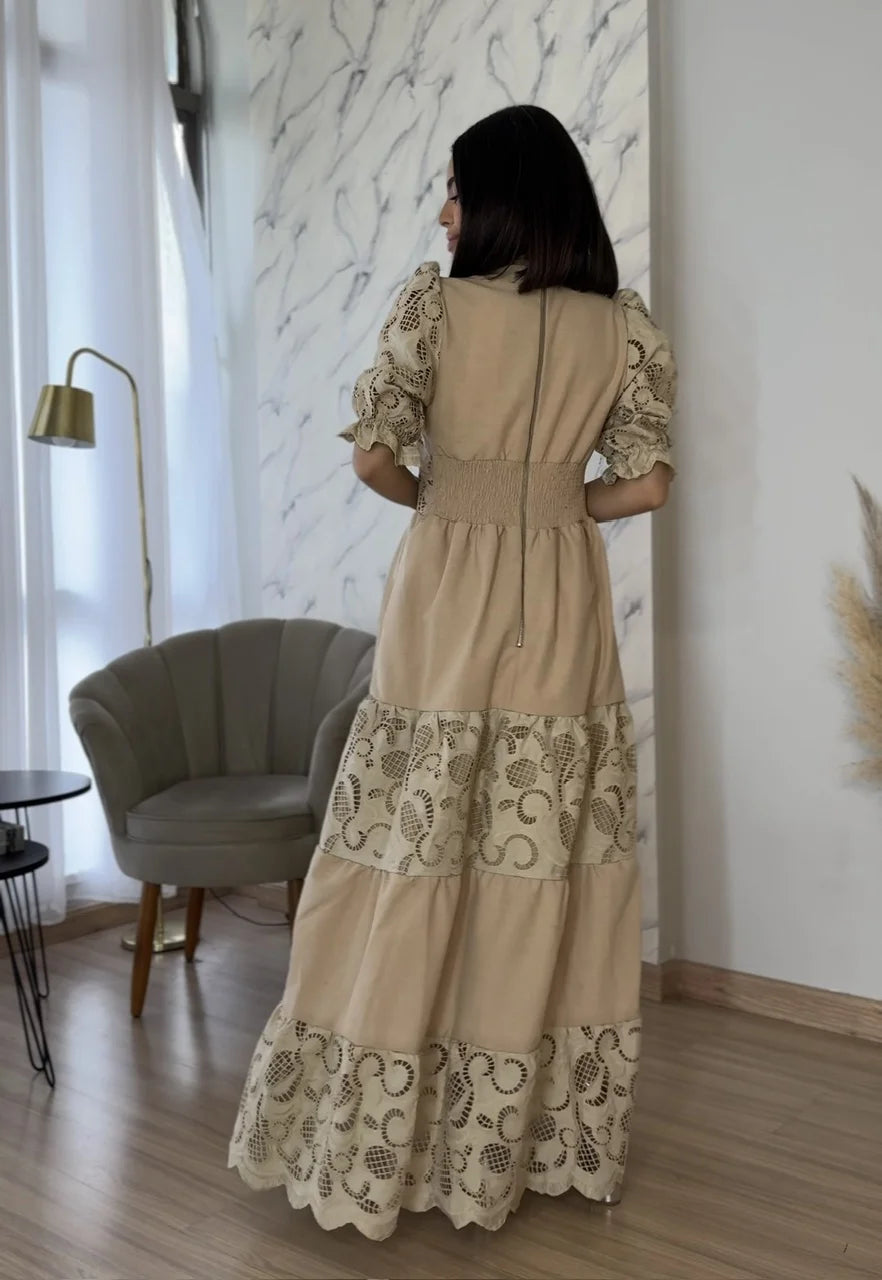 Vestido Madalena de Linho com Renda Cappuccino