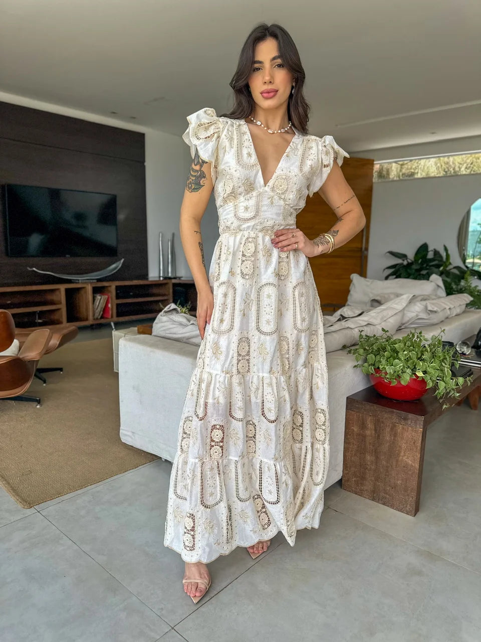 Vestido Glória Longo de Algodão Bordado Branco com Bege